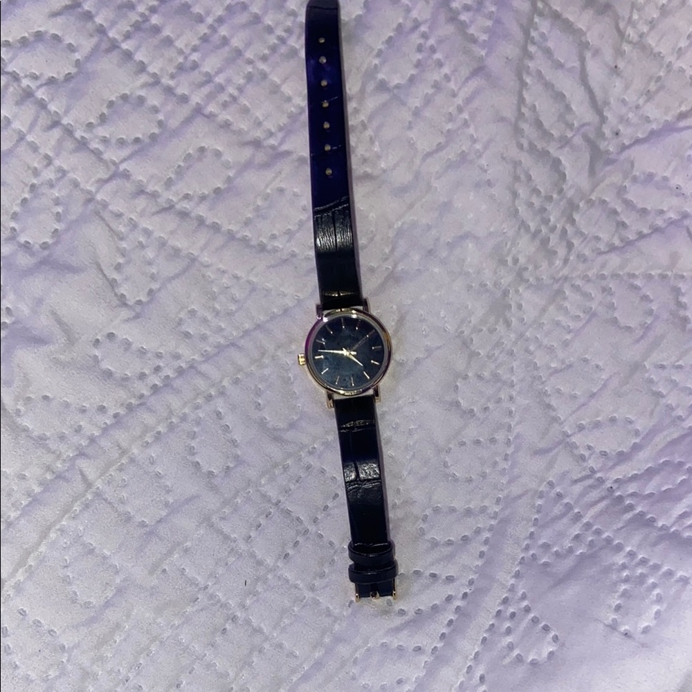 Chic Black and Gold Watch
